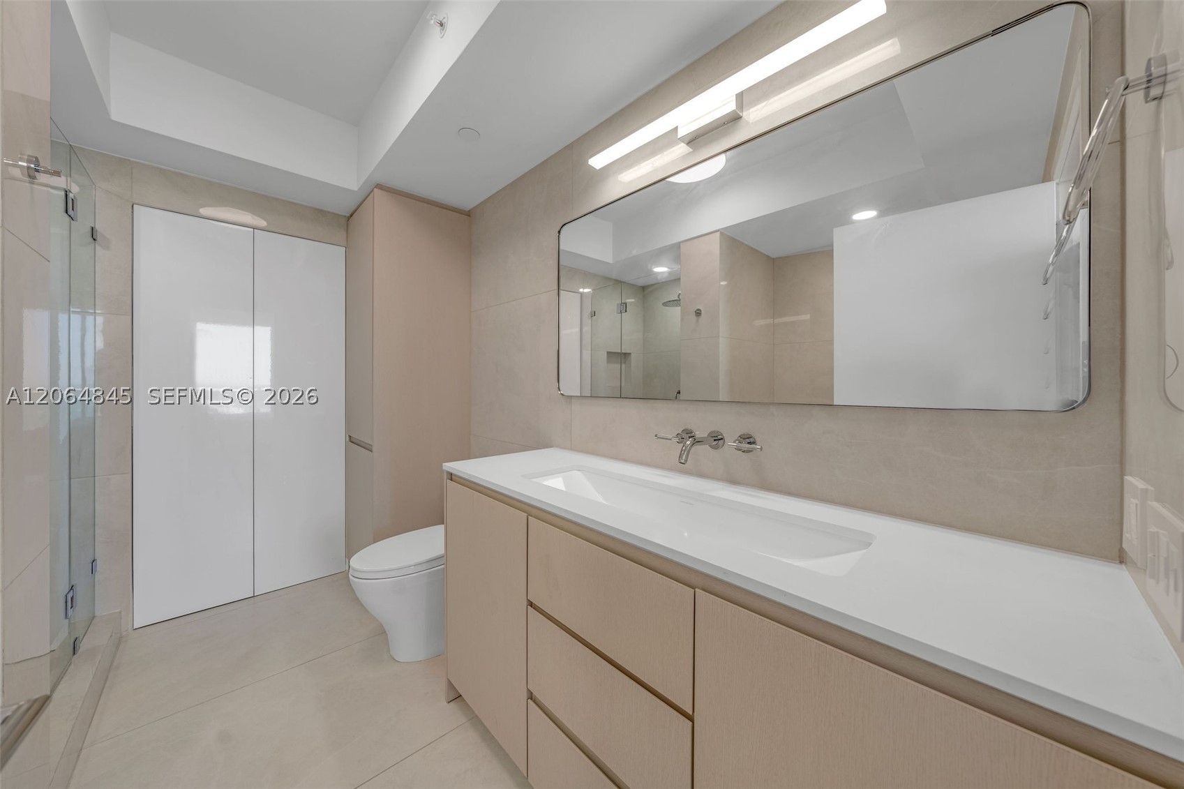 6365 Collins Ave #2804, Miami Beach FL 33141