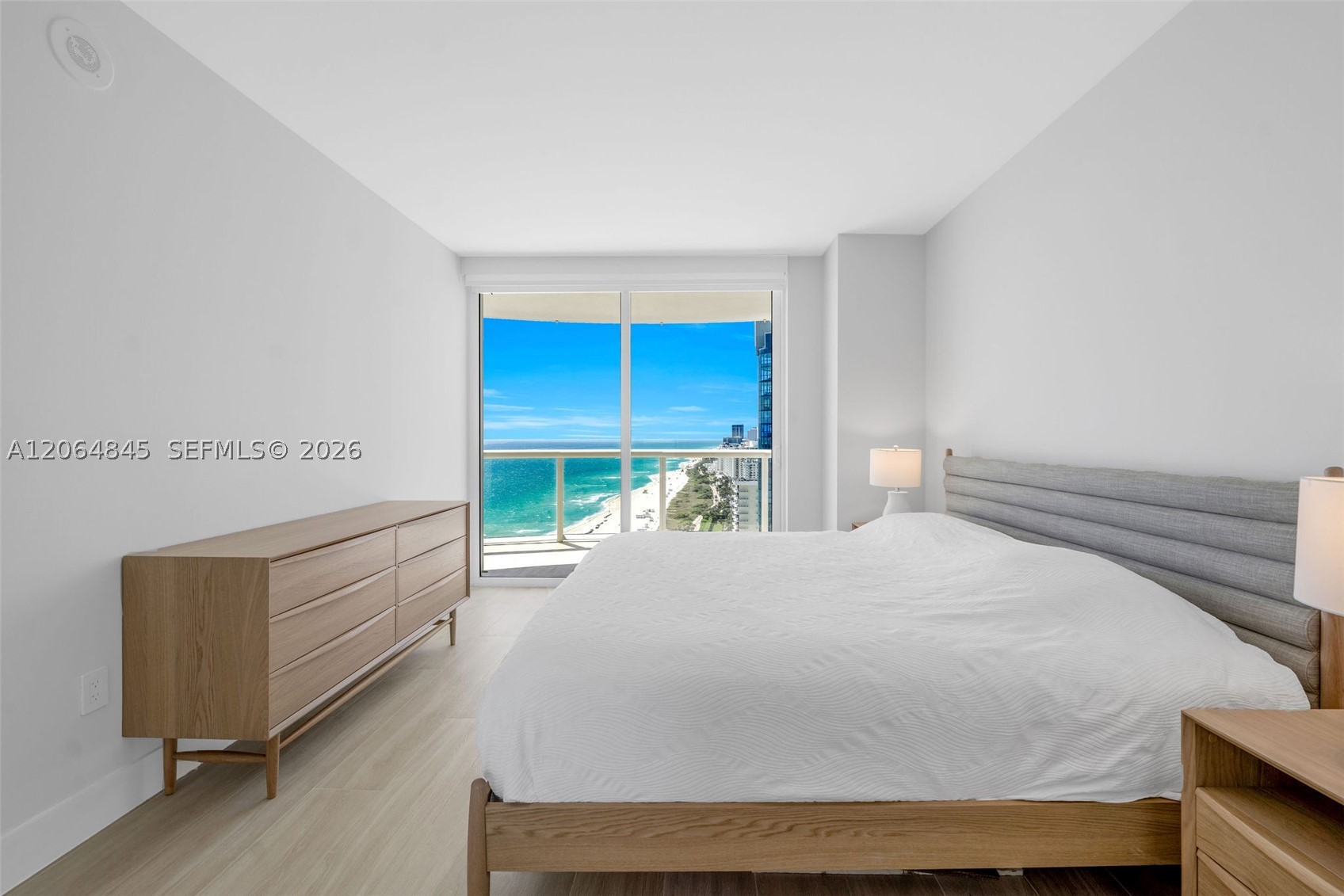 6365 Collins Ave #2804, Miami Beach FL 33141