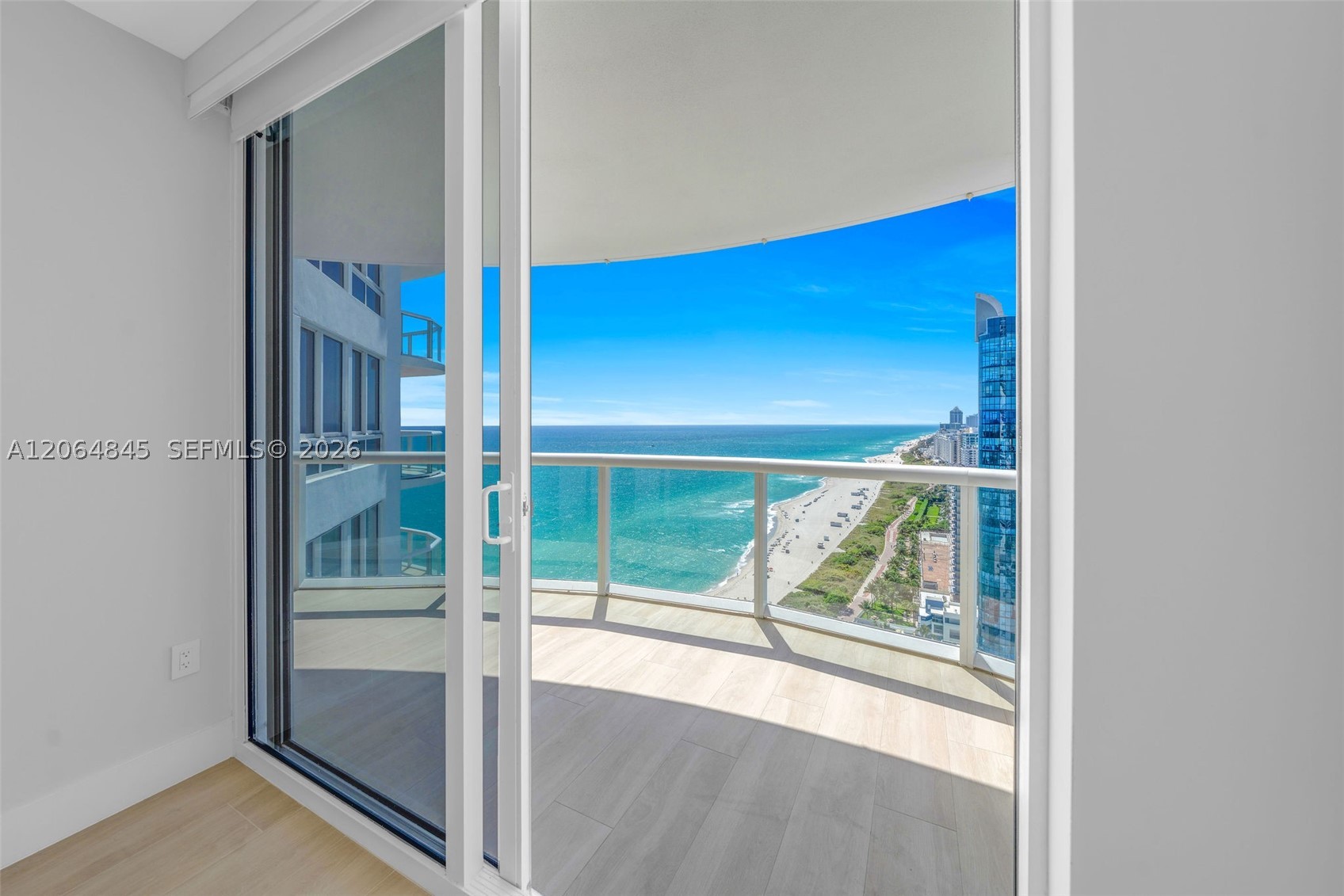 6365 Collins Ave #2804, Miami Beach FL 33141