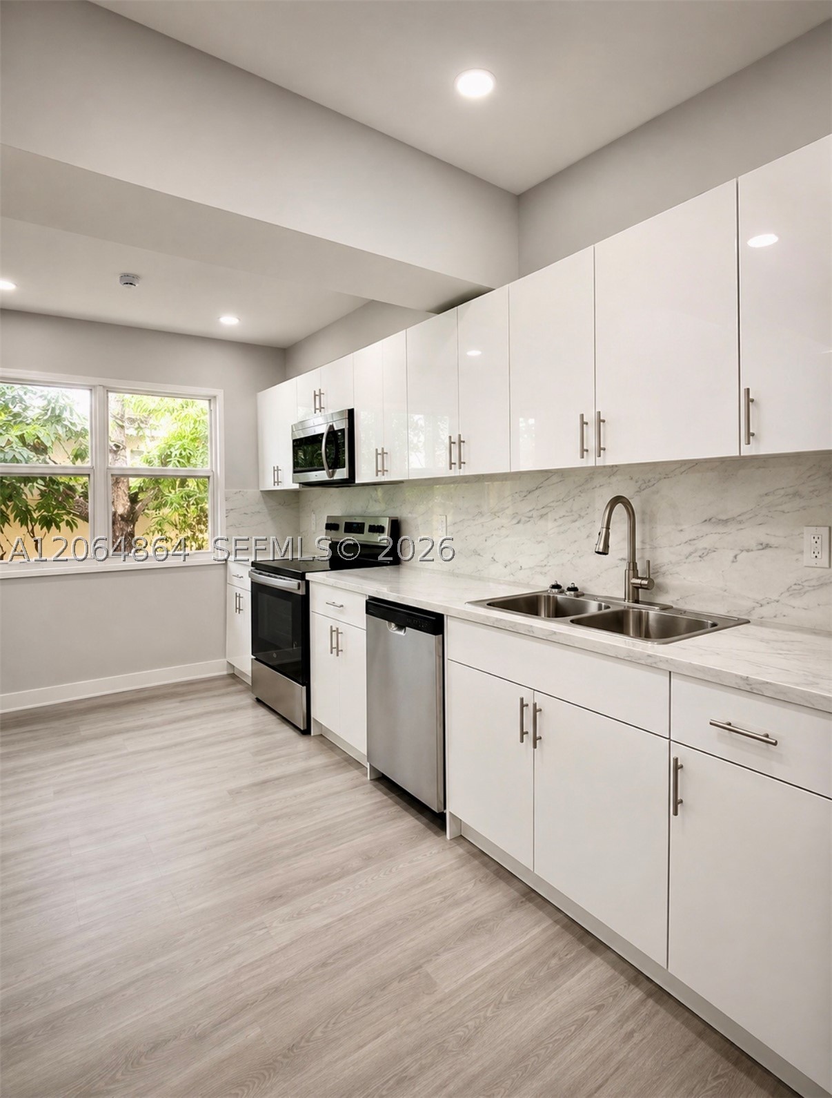 3540 NW 38th Ter, Lauderdale Lakes FL 33309