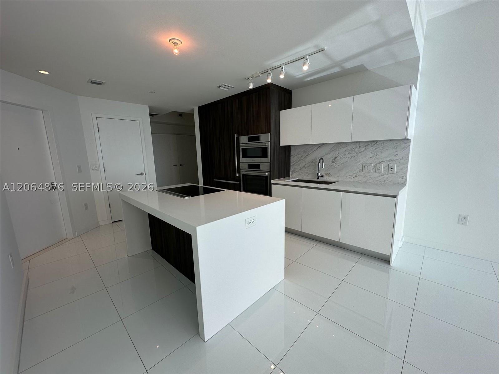 851 NE 1st Ave #4006, Miami FL 33132