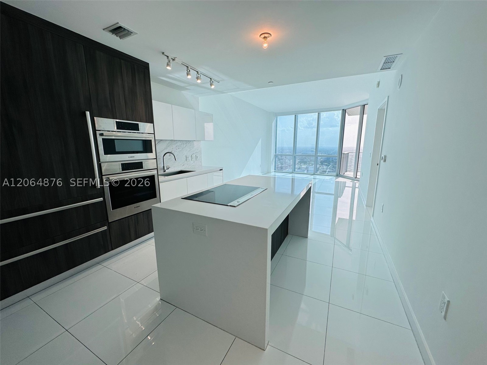 851 NE 1st Ave #4006, Miami FL 33132