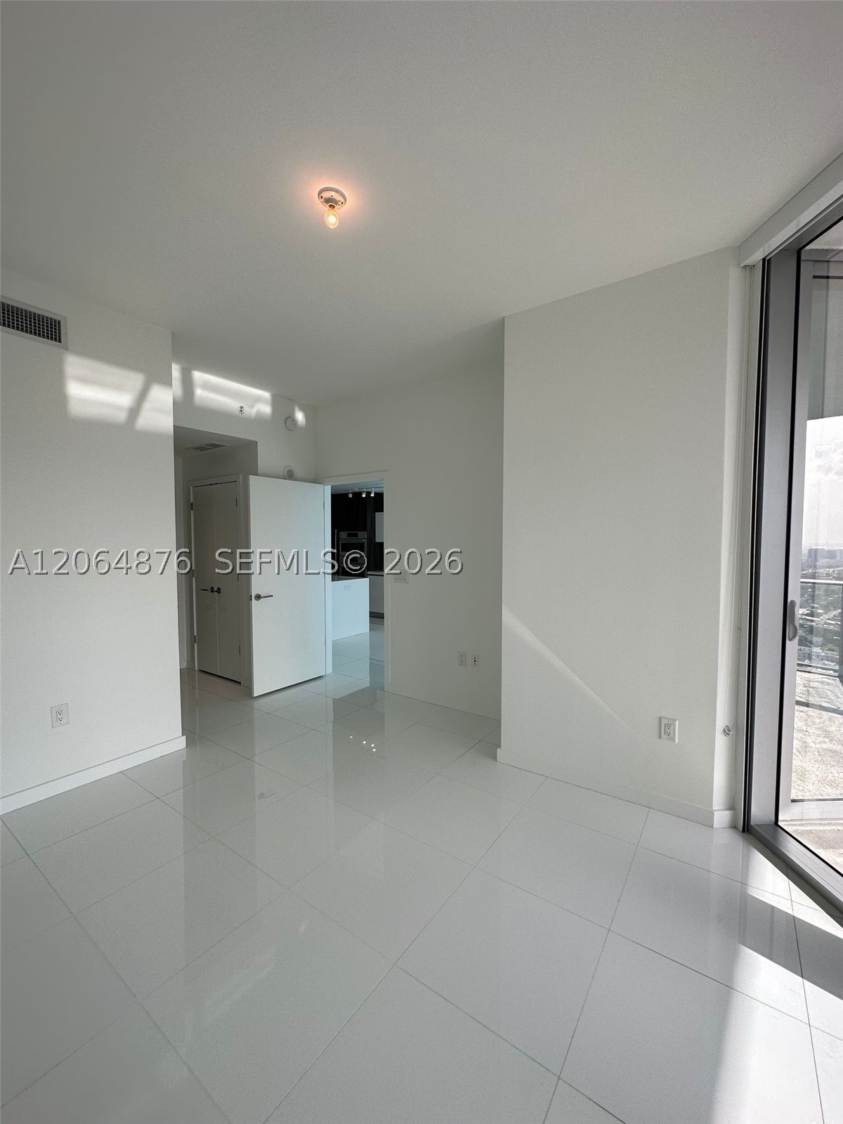 851 NE 1st Ave #4006, Miami FL 33132