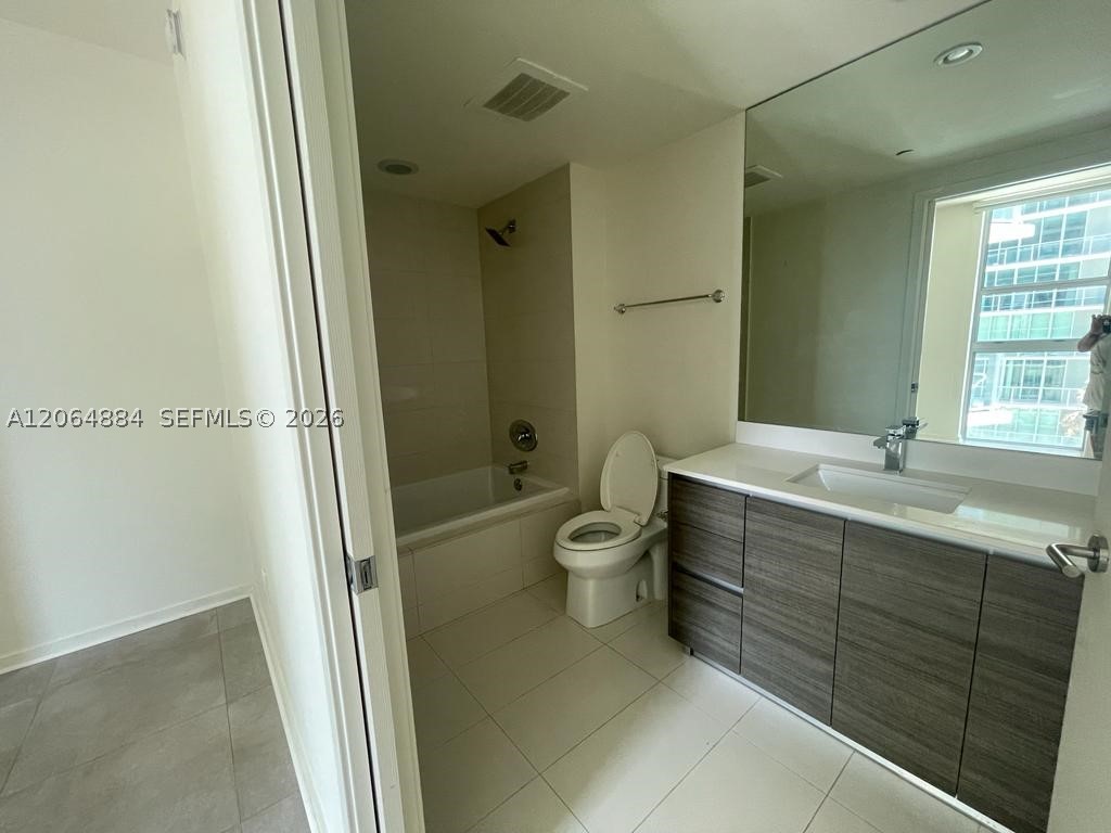 1100 S Miami Ave #1104, Miami FL 33130