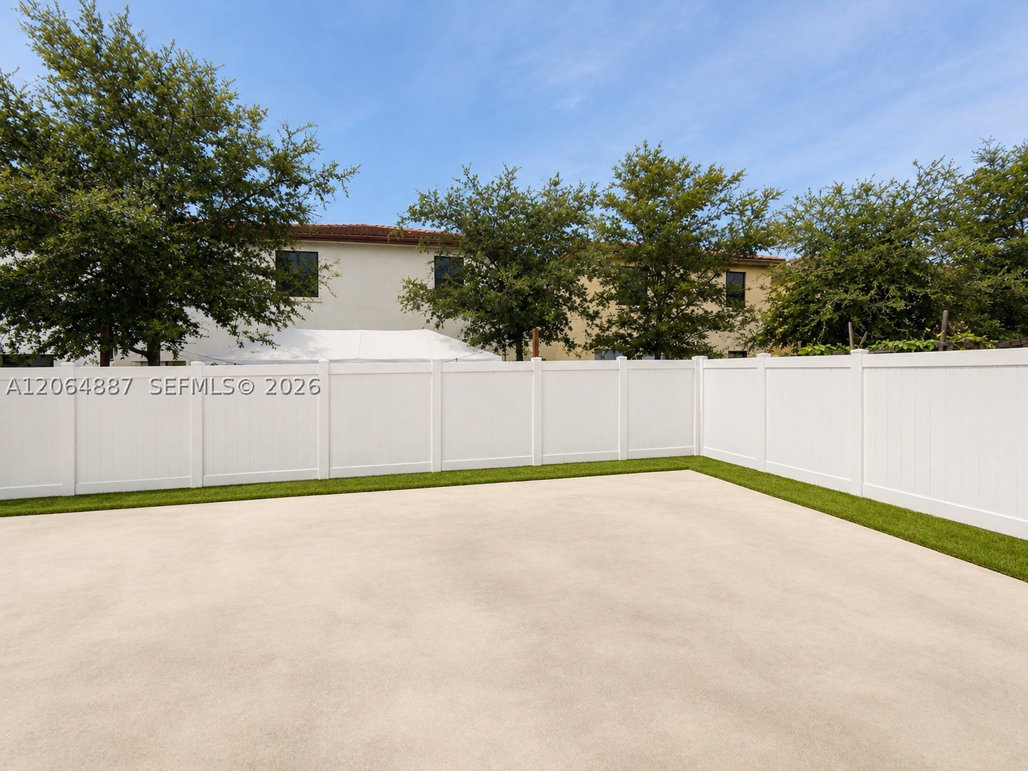 10614 W 35th Ln, Hialeah FL 33018