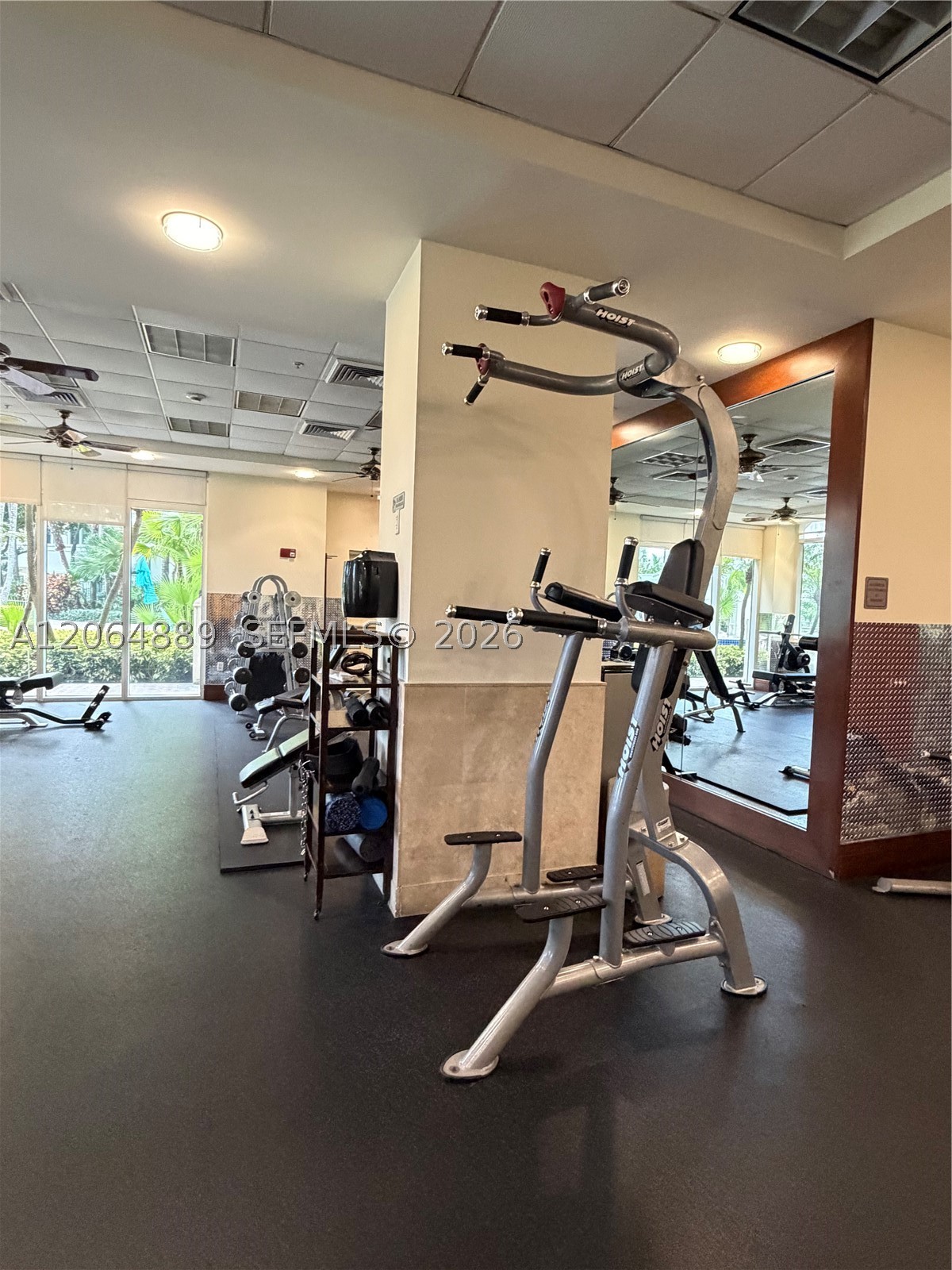 19501 W Country Club Dr #1215, Aventura FL 33180