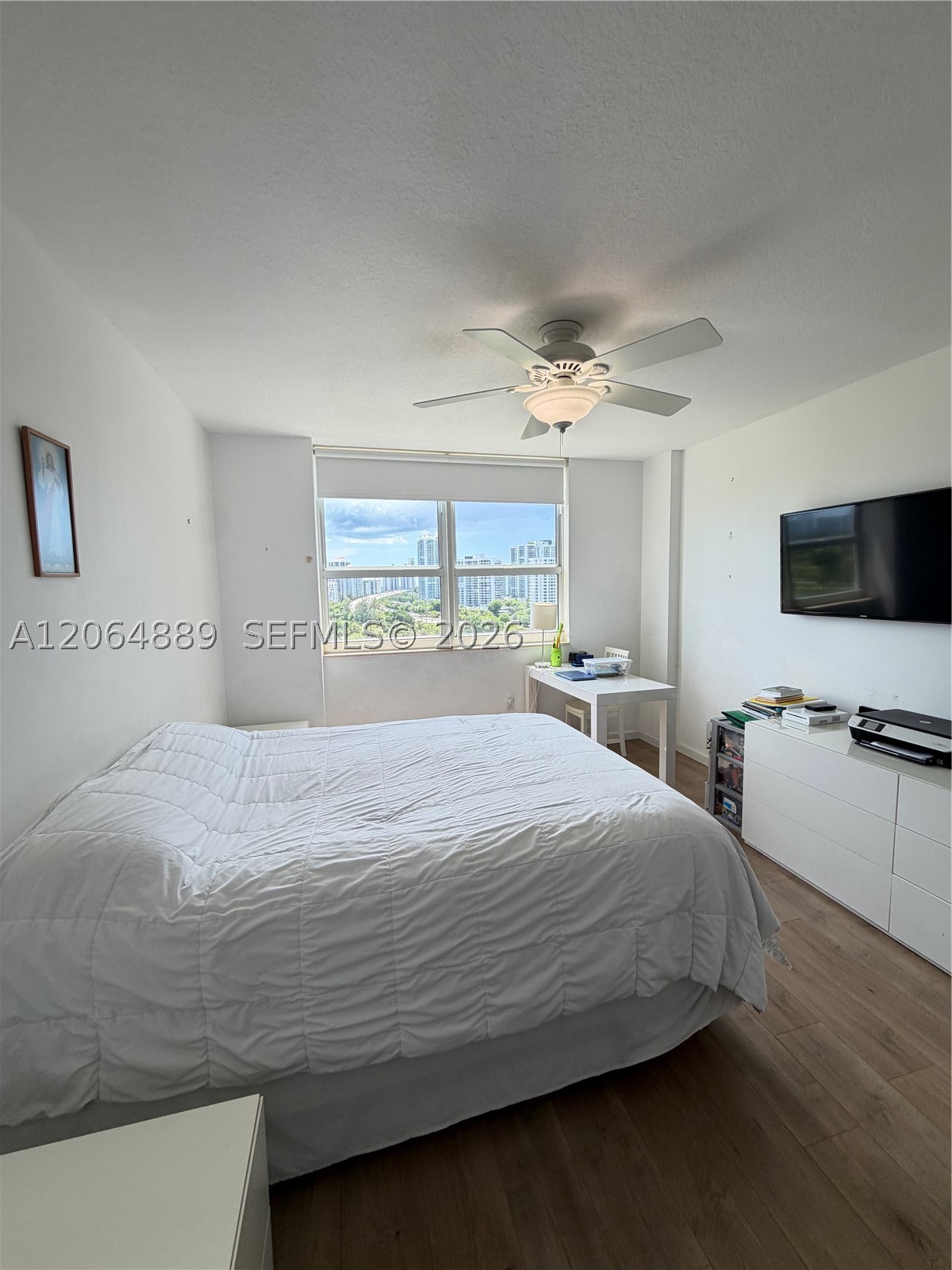 19501 W Country Club Dr #1215, Aventura FL 33180