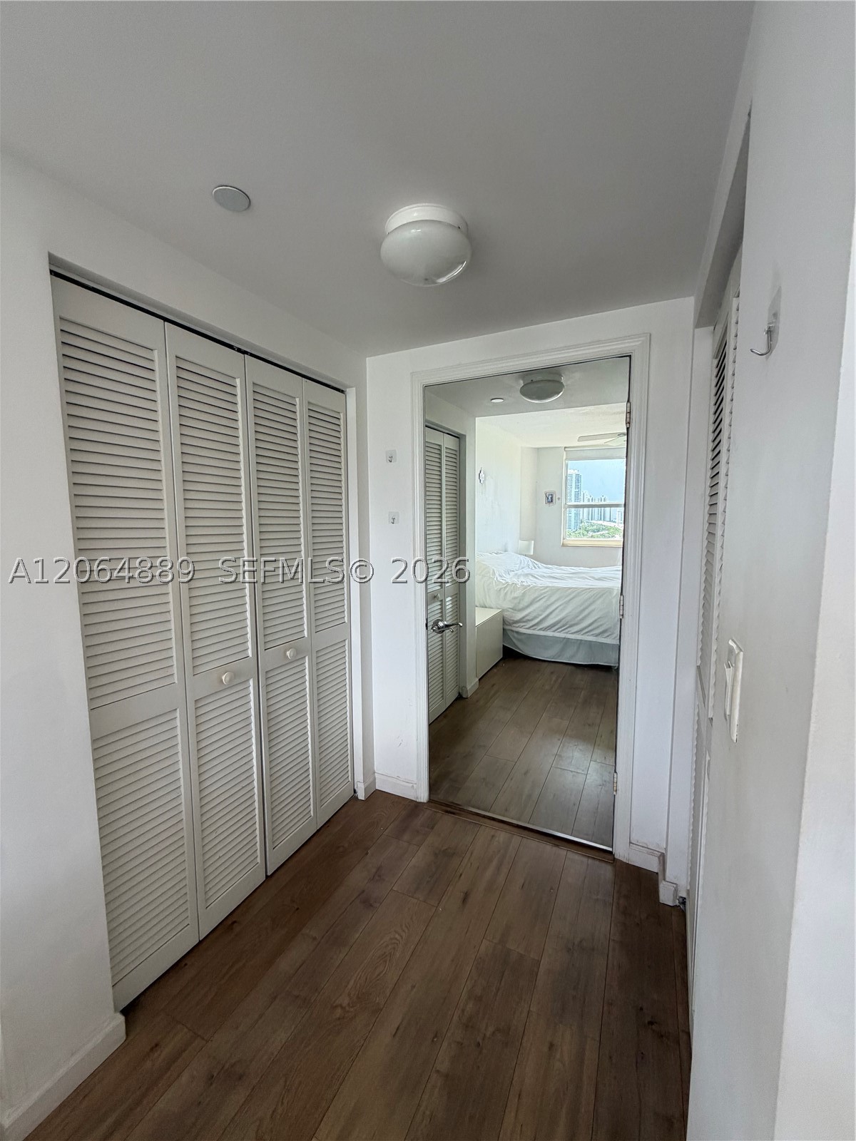 19501 W Country Club Dr #1215, Aventura FL 33180