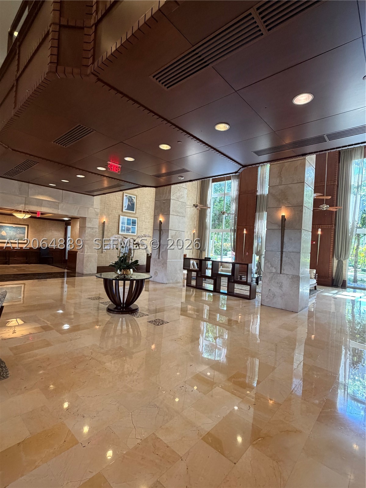 19501 W Country Club Dr #1215, Aventura FL 33180