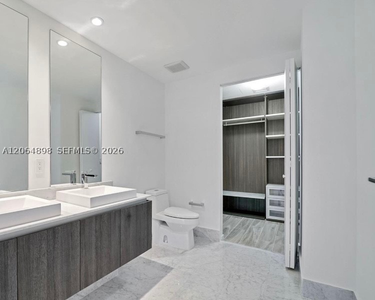 801 S Miami Ave #1807, Miami FL 33130