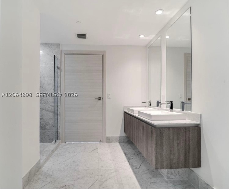801 S Miami Ave #1807, Miami FL 33130