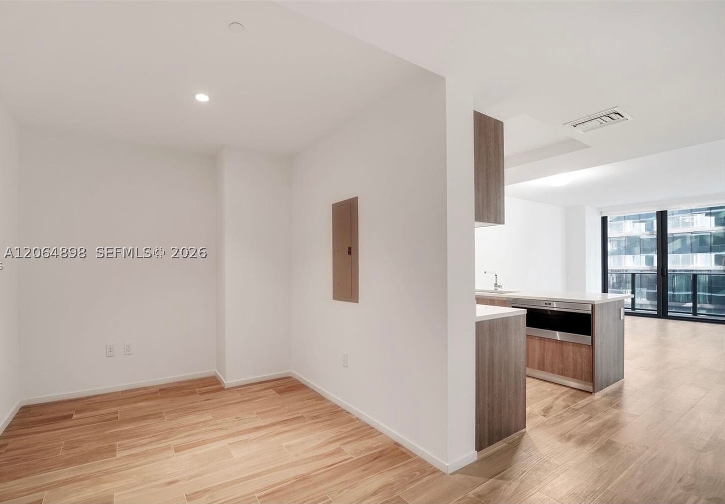 801 S Miami Ave #1807, Miami FL 33130