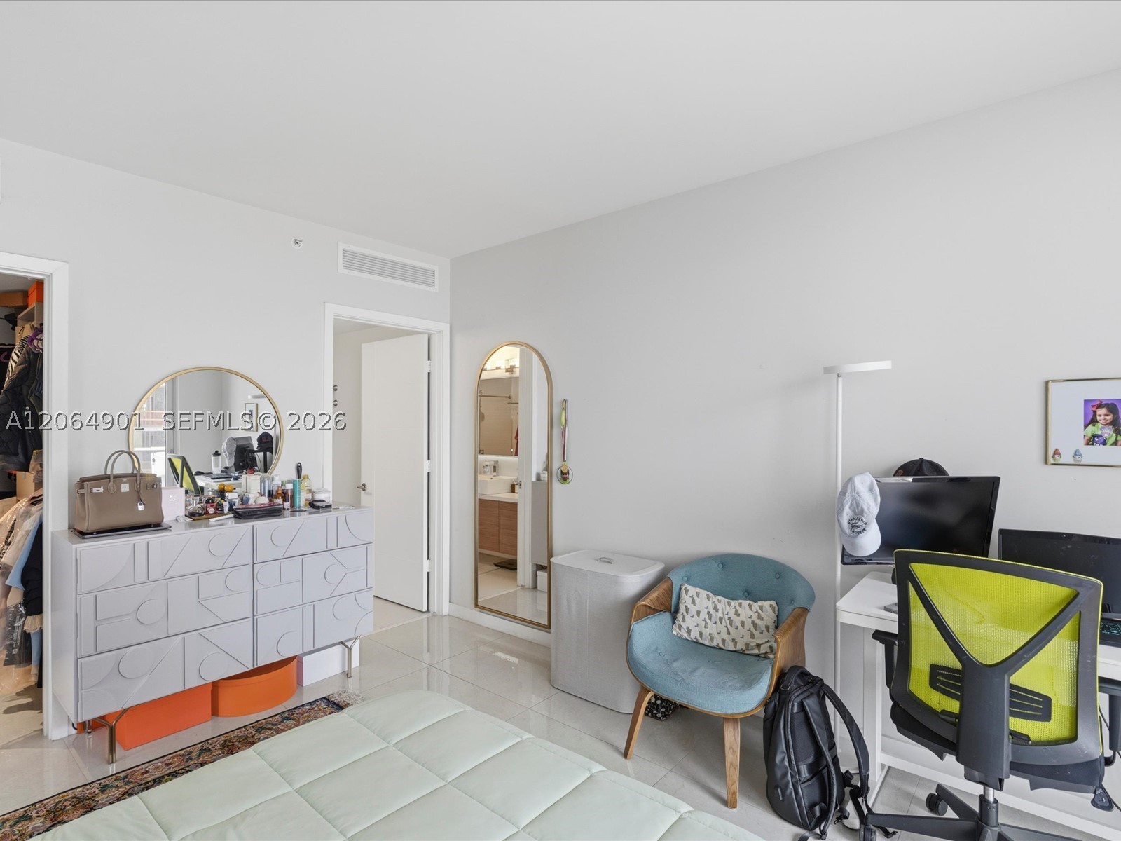 1010 SW 2nd Ave #1009, Miami FL 33130