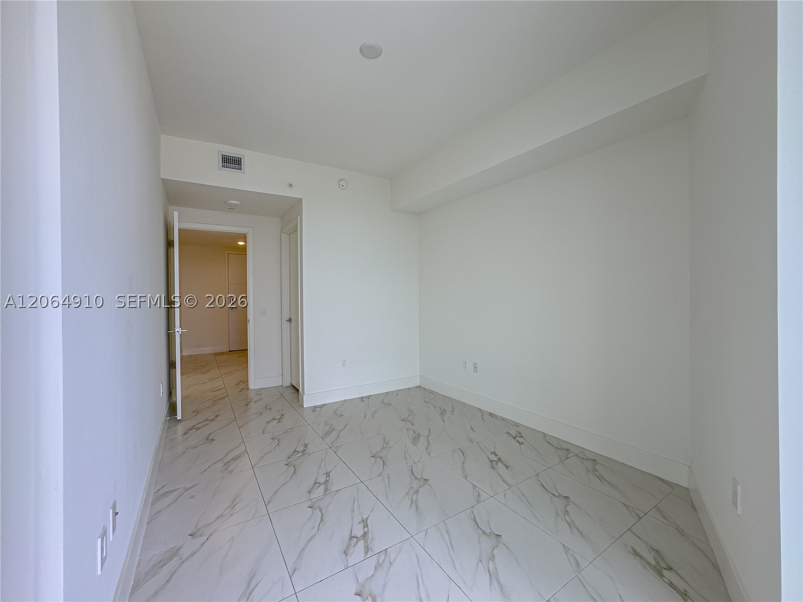 2000 Metropica Way #2009, Sunrise FL 33323