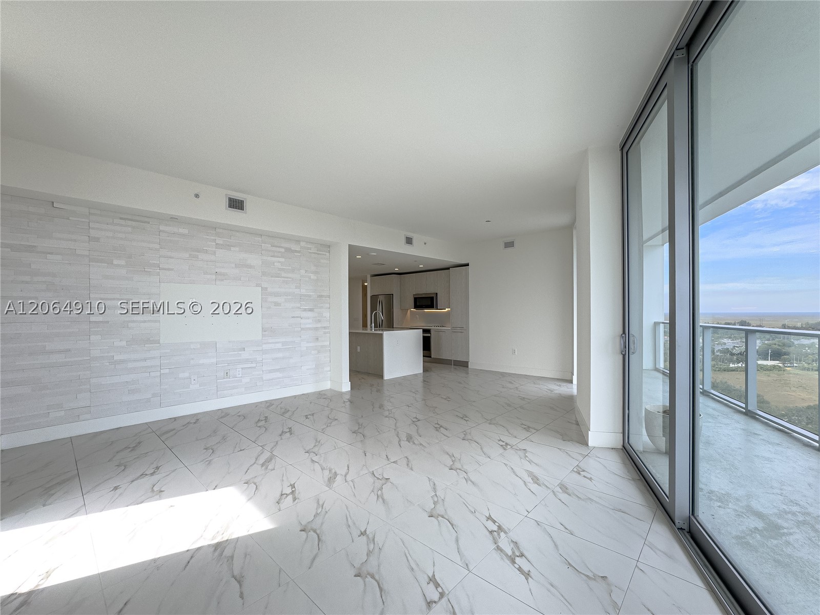 2000 Metropica Way #2009, Sunrise FL 33323