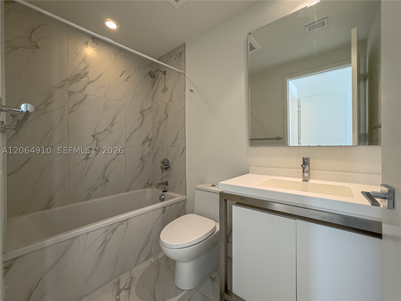 2000 Metropica Way #2009, Sunrise FL 33323