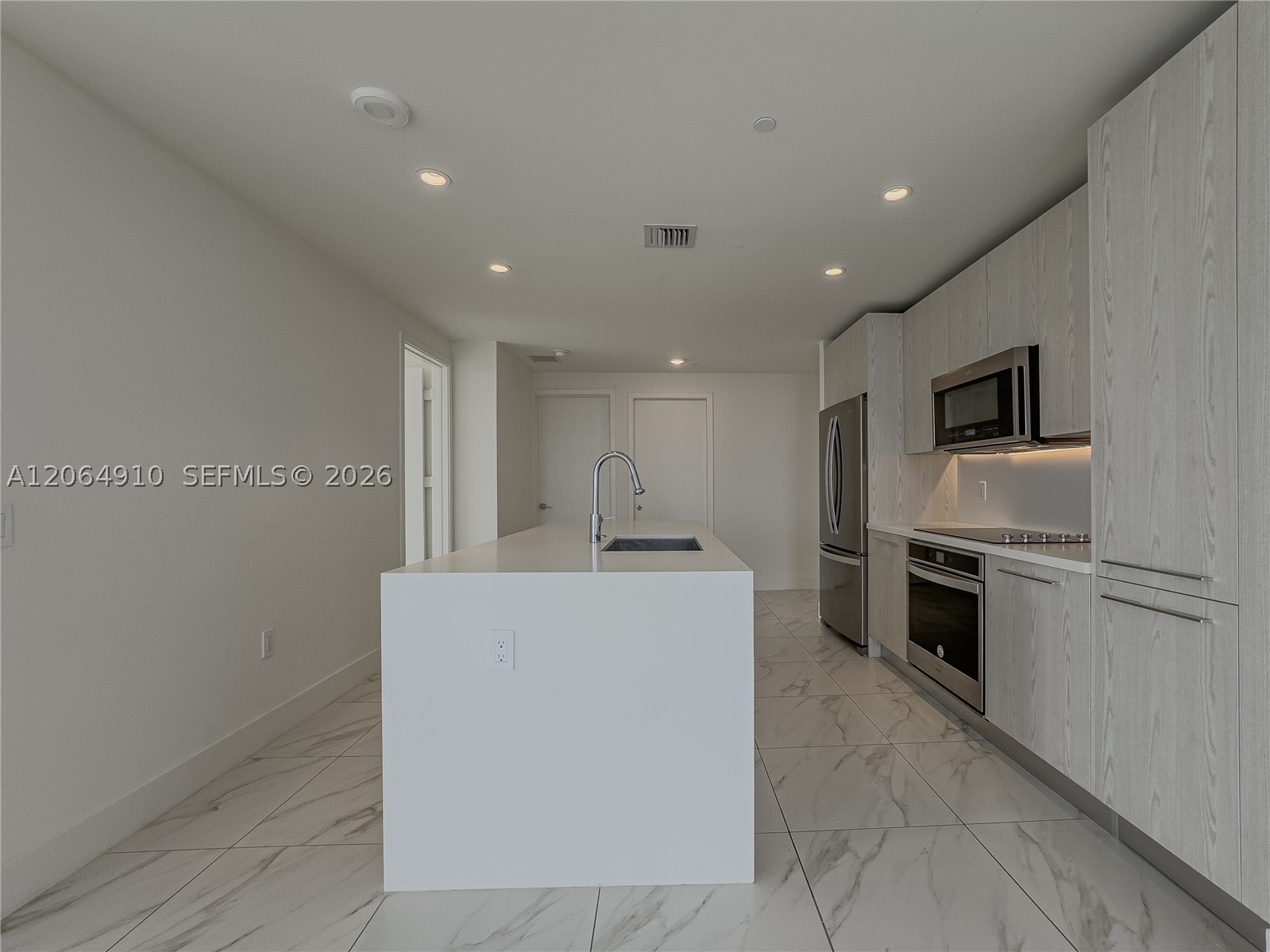 2000 Metropica Way #2009, Sunrise FL 33323