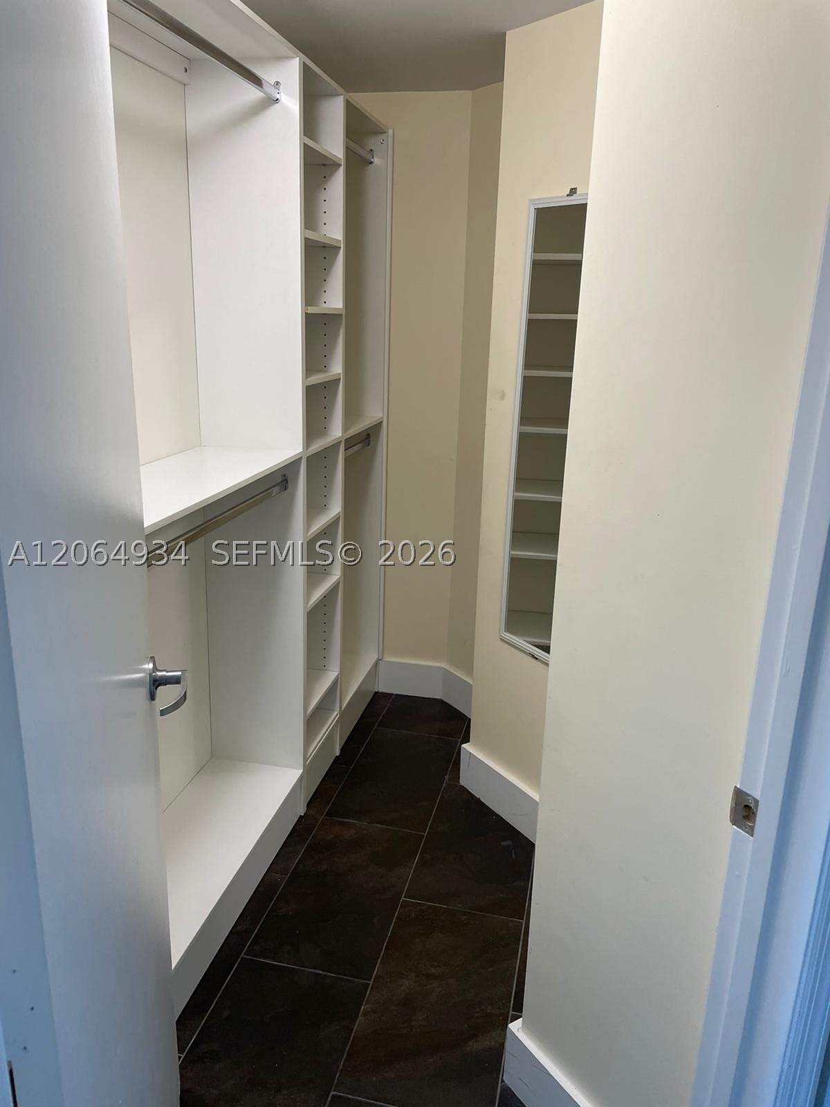 60 SW 13th St #3426, Miami FL 33130