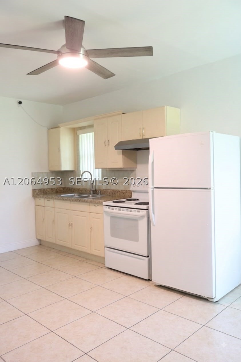 4330 NW 203rd Ter, Miami Gardens FL 33055