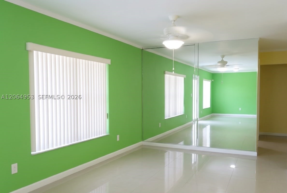 4330 NW 203rd Ter, Miami Gardens FL 33055