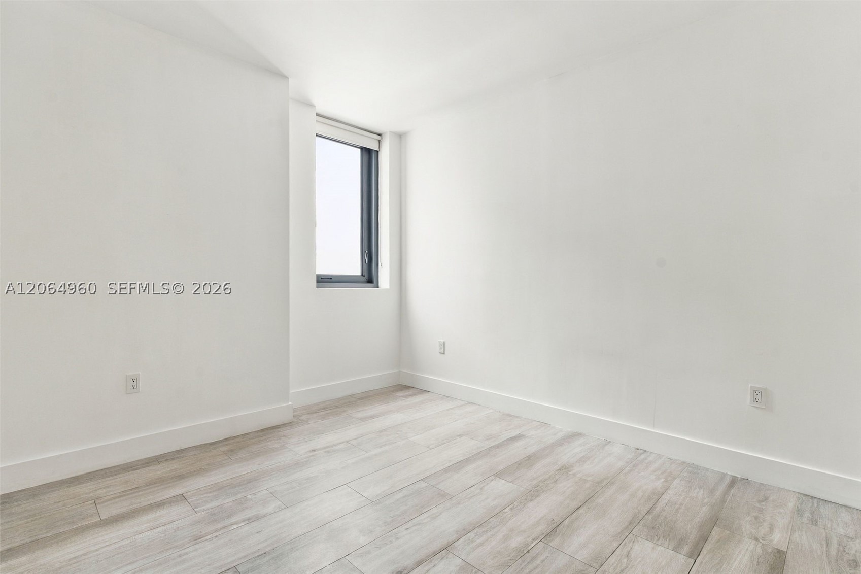 121 NE 34th St #2409, Miami FL 33137