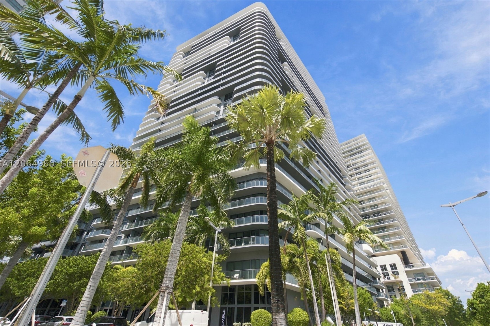 121 NE 34th St #2409, Miami FL 33137
