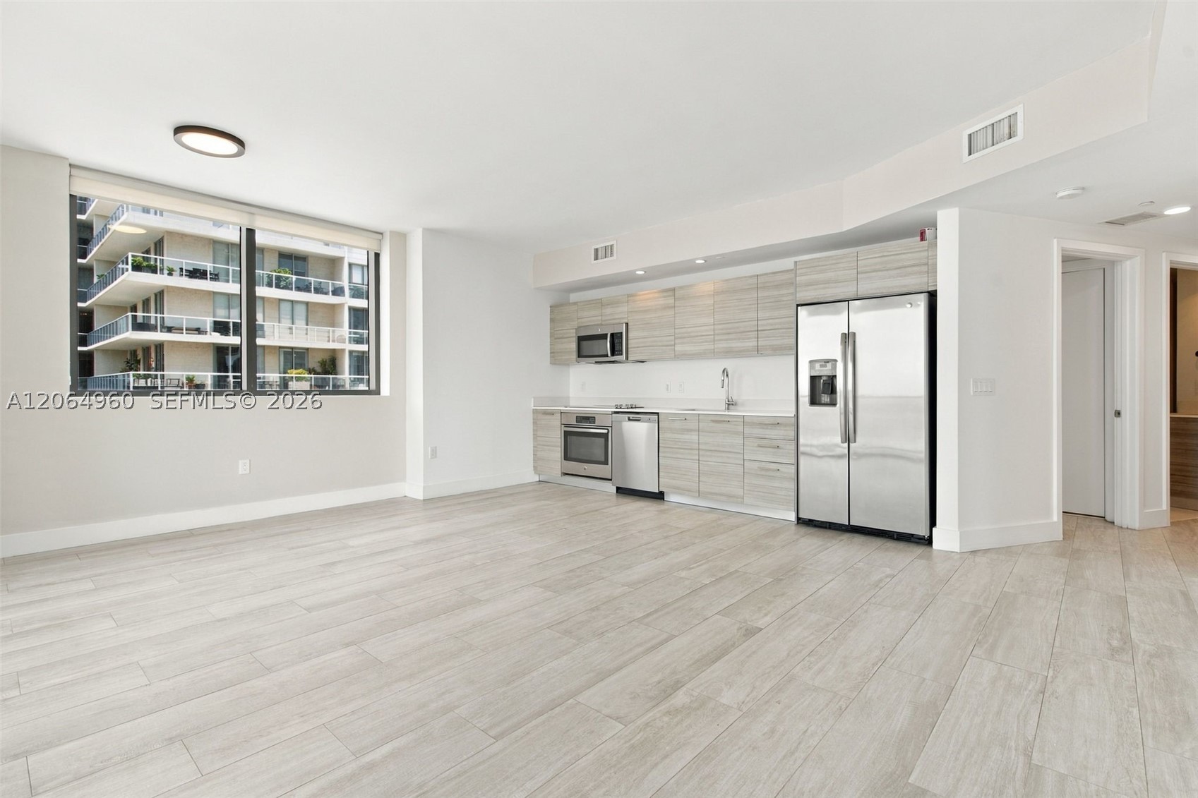 121 NE 34th St #2409, Miami FL 33137