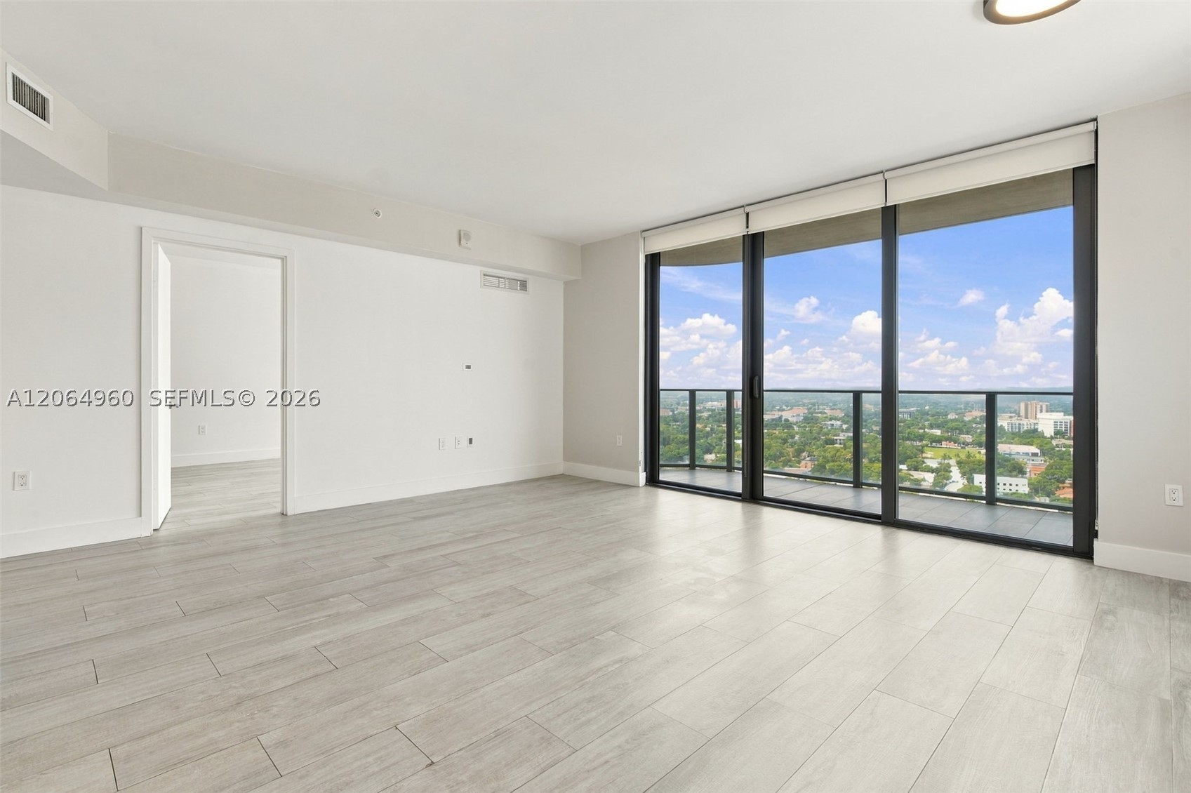 121 NE 34th St #2409, Miami FL 33137