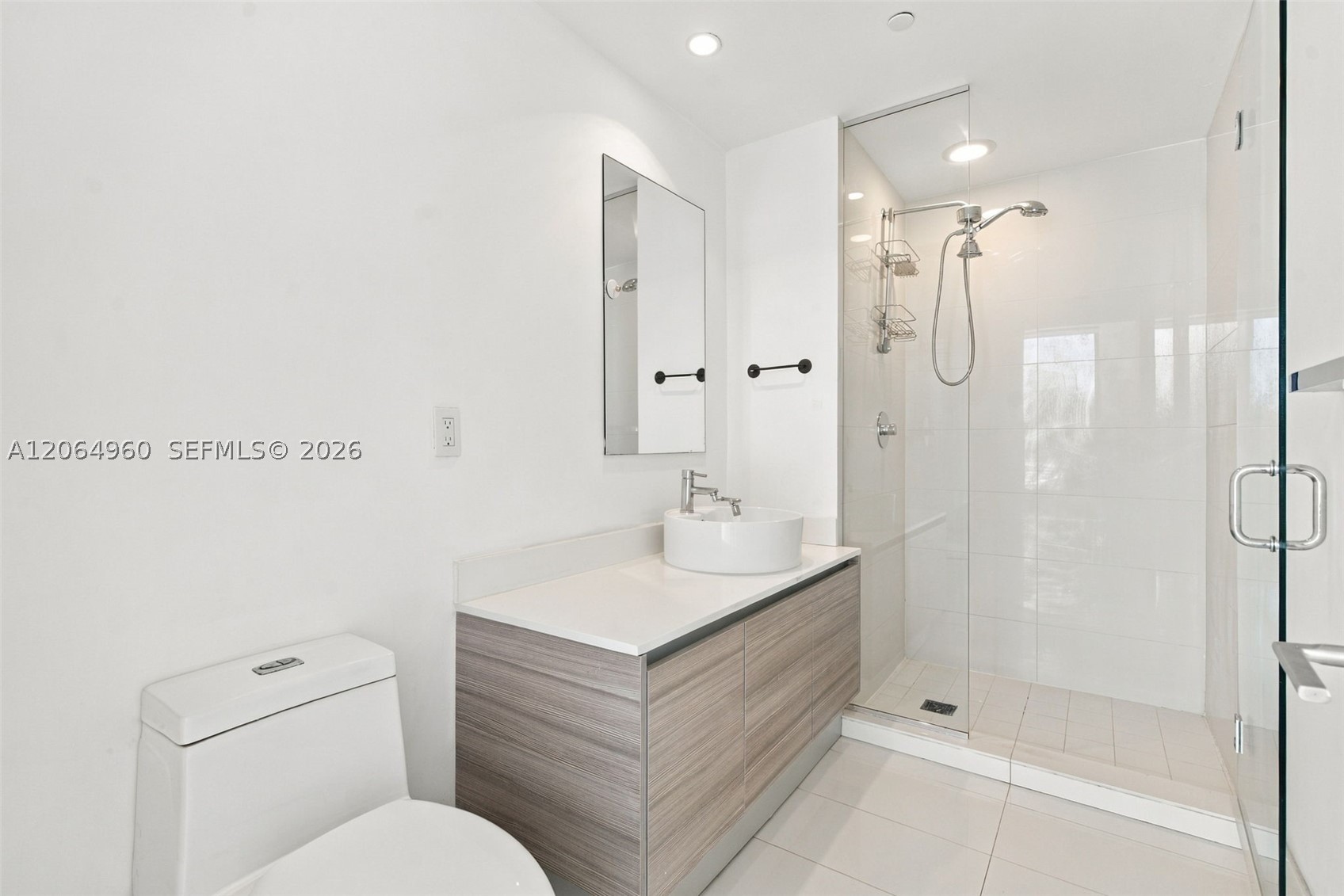 121 NE 34th St #2409, Miami FL 33137