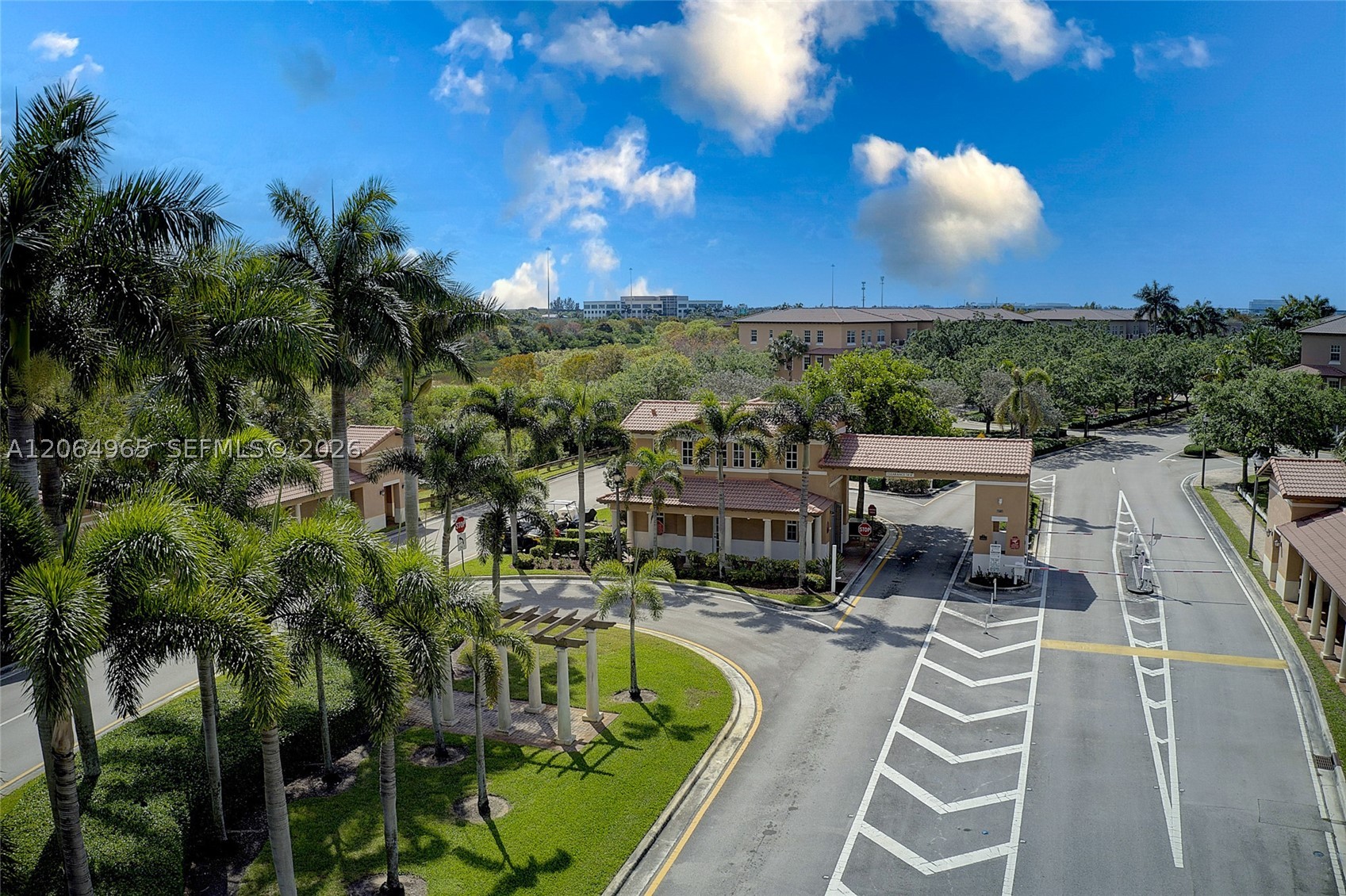 1075 SW 147 Ave #5601, Pembroke Pines FL 33027