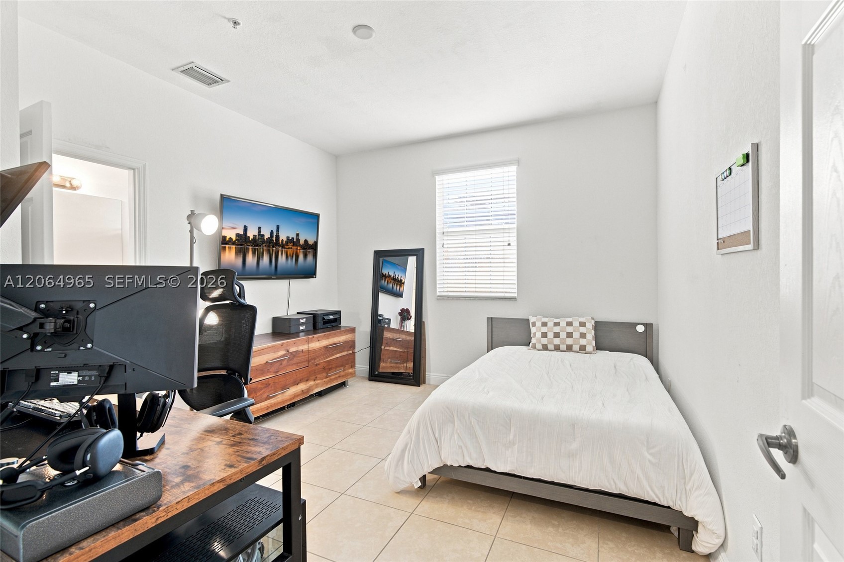 1075 SW 147 Ave #5601, Pembroke Pines FL 33027