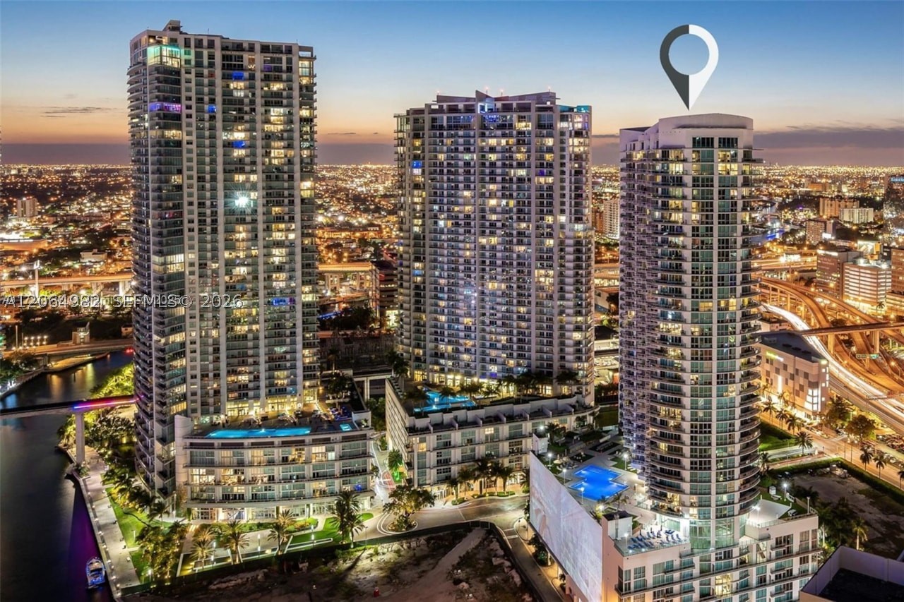 350 S Miami Ave #2714, Miami FL 33130