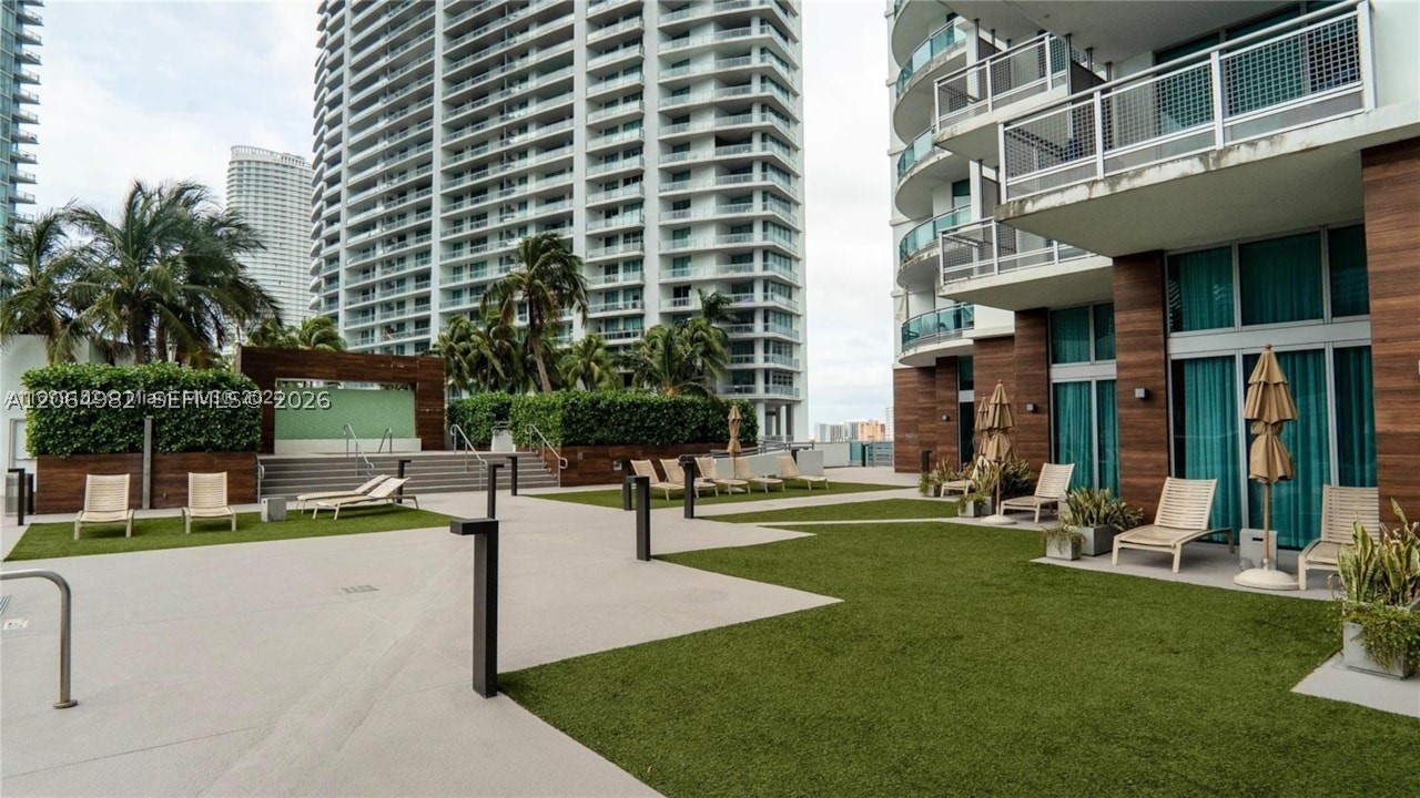 350 S Miami Ave #2714, Miami FL 33130