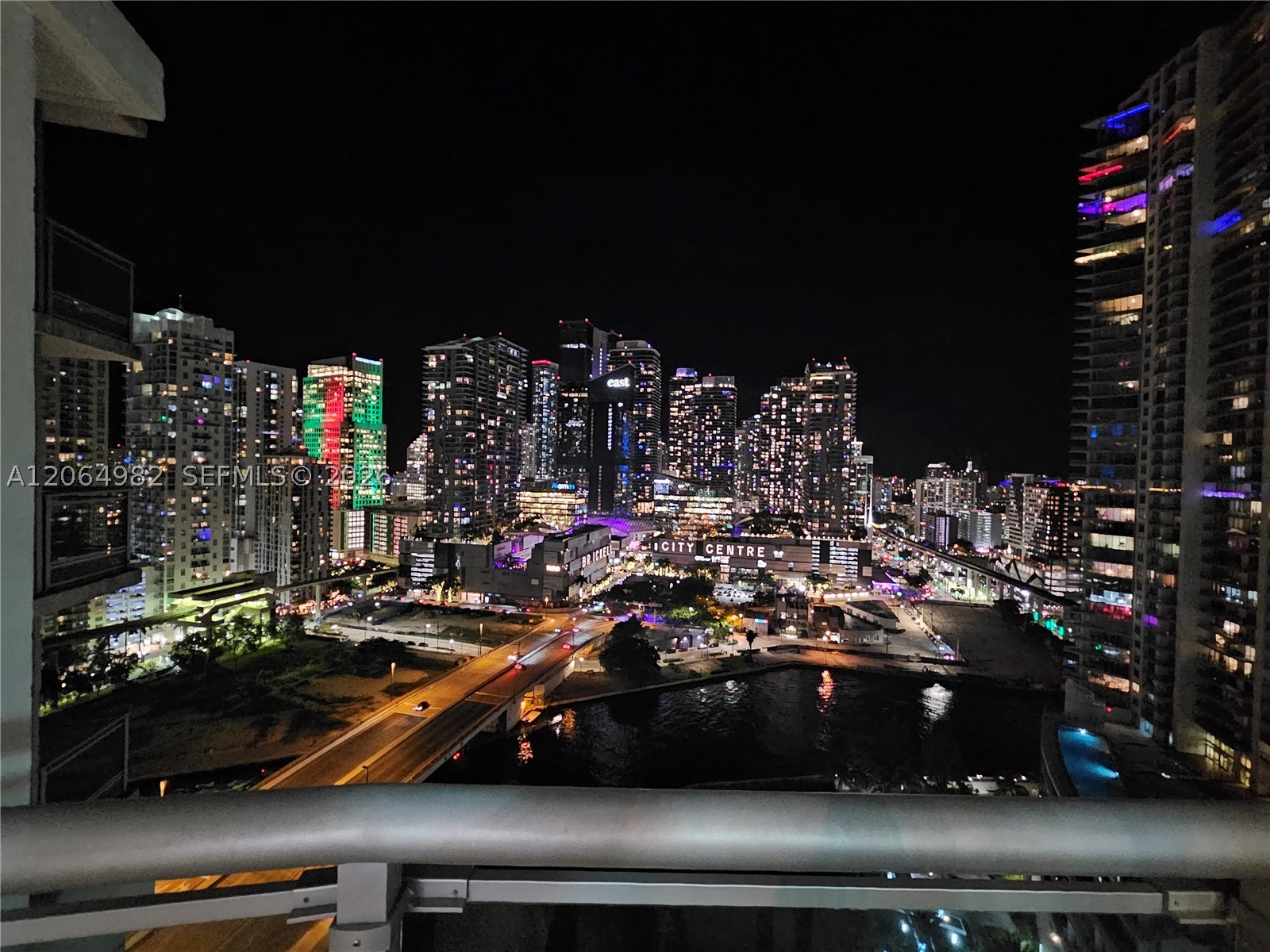 350 S Miami Ave #2714, Miami FL 33130