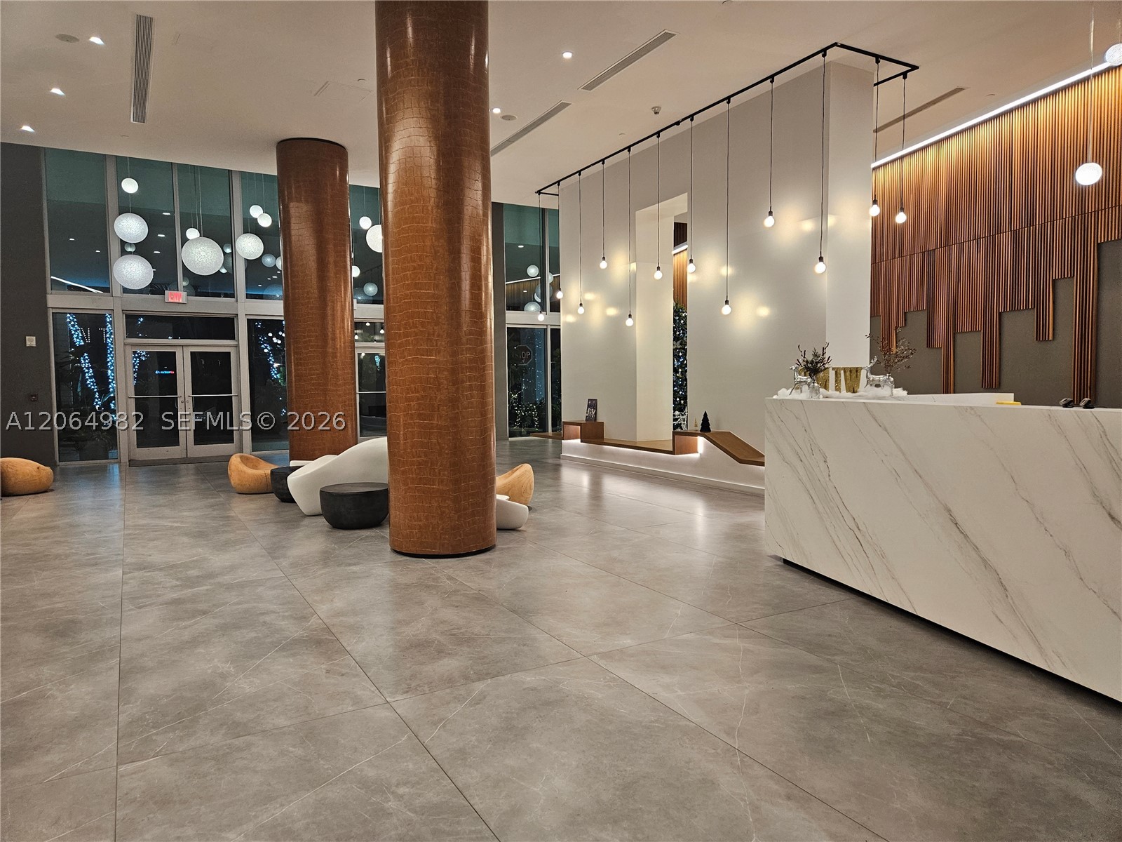 350 S Miami Ave #2714, Miami FL 33130