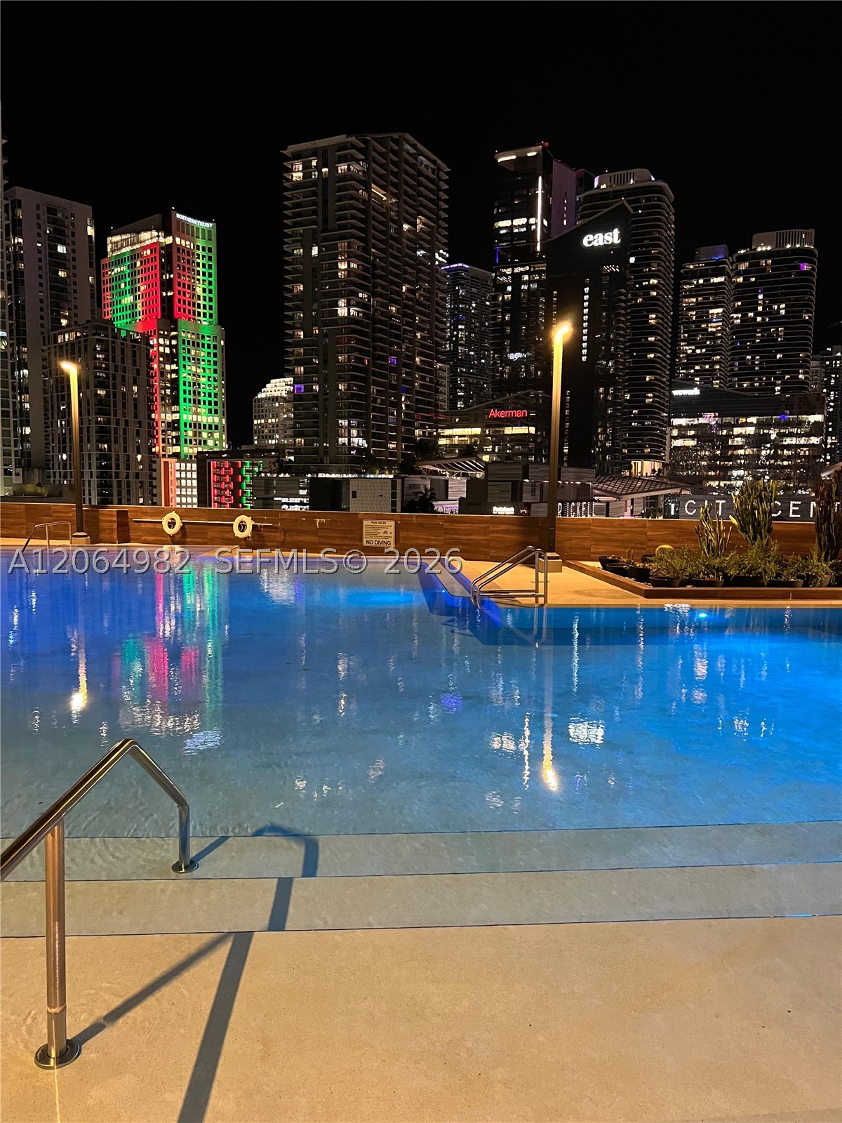350 S Miami Ave #2714, Miami FL 33130