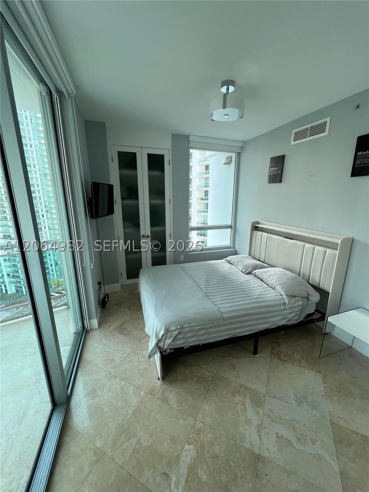 350 S Miami Ave #2714, Miami FL 33130