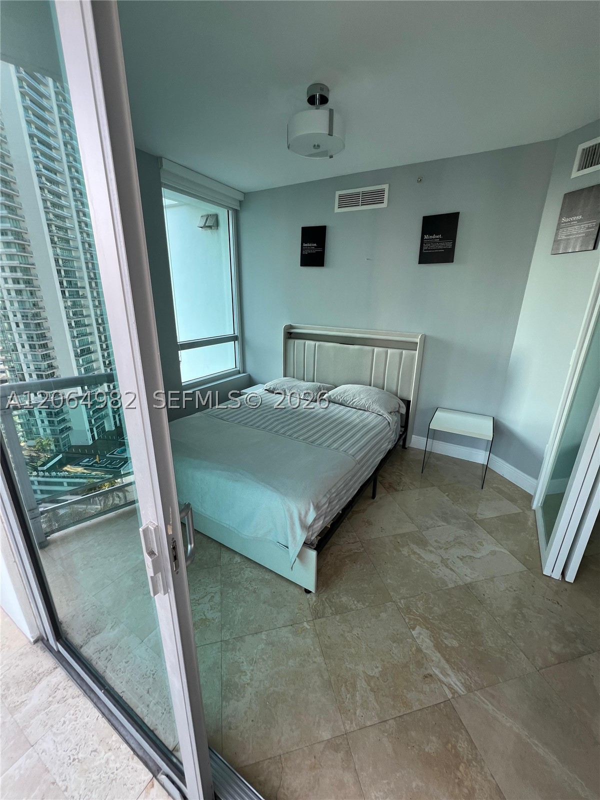 350 S Miami Ave #2714, Miami FL 33130