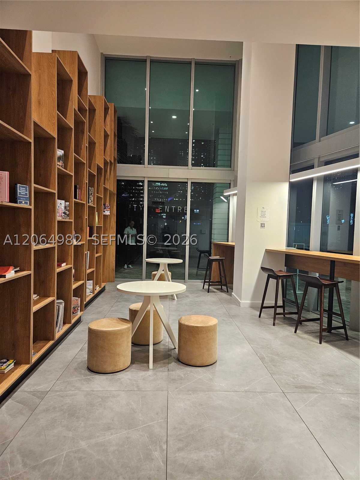 350 S Miami Ave #2714, Miami FL 33130