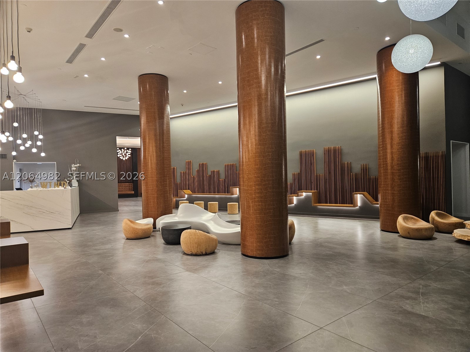 350 S Miami Ave #2714, Miami FL 33130