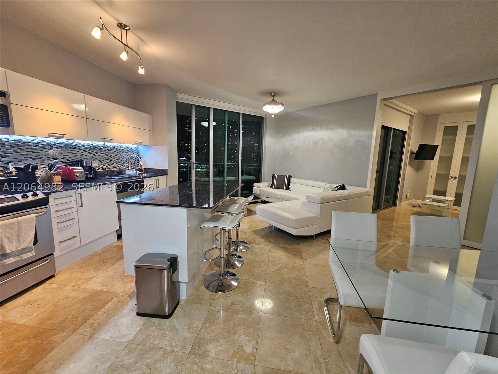 350 S Miami Ave #2714, Miami FL 33130