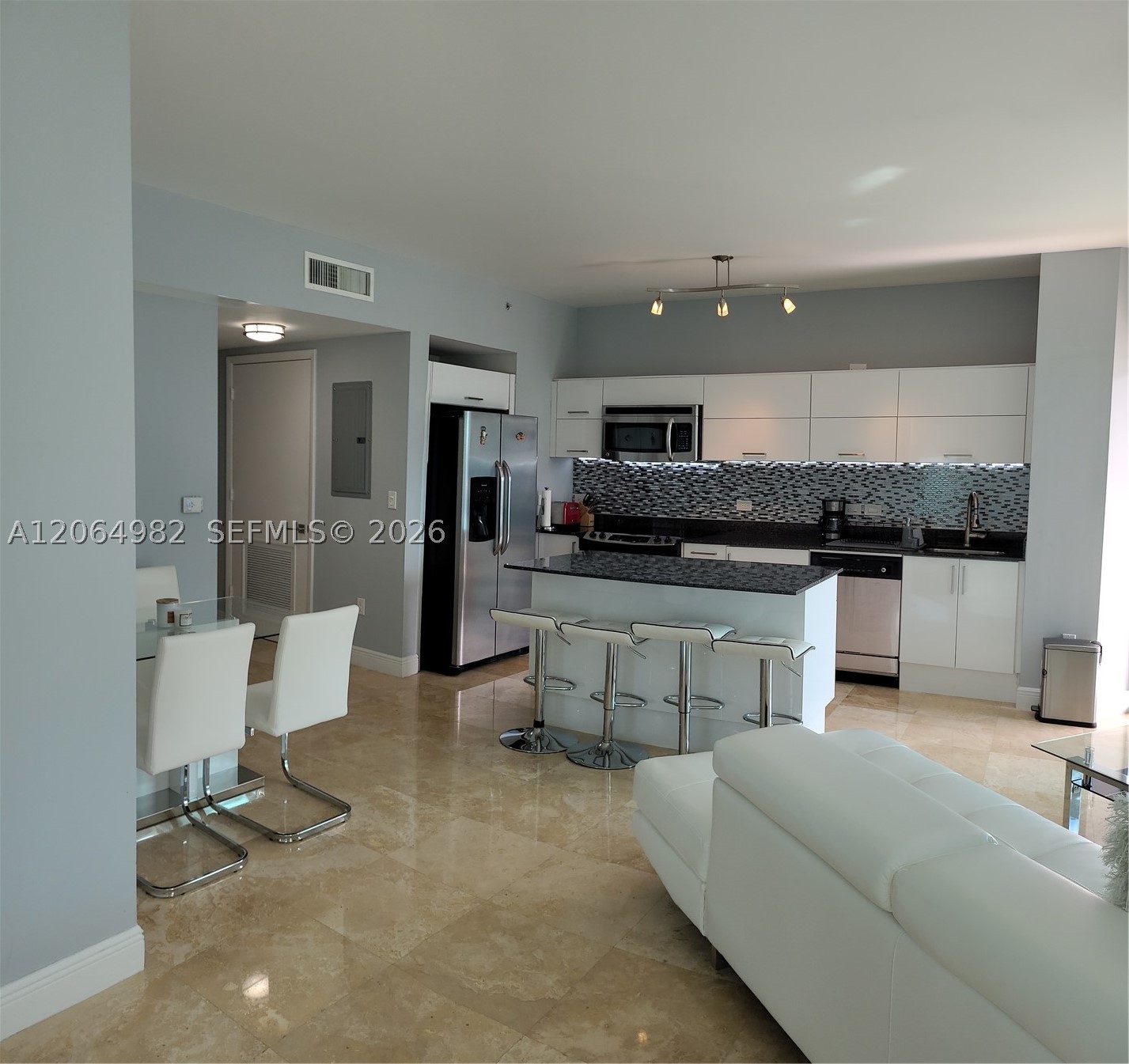 350 S Miami Ave #2714, Miami FL 33130