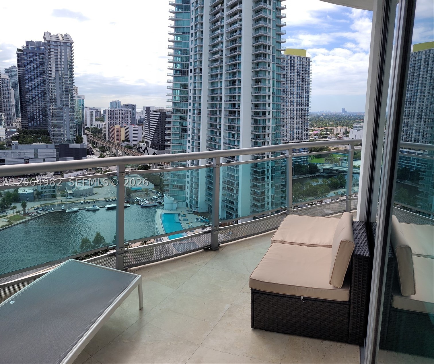350 S Miami Ave #2714, Miami FL 33130