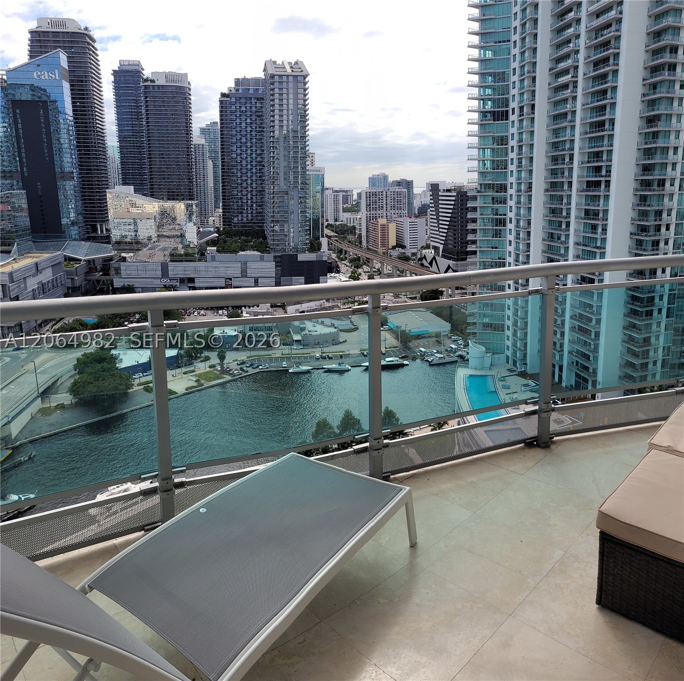 350 S Miami Ave #2714, Miami FL 33130