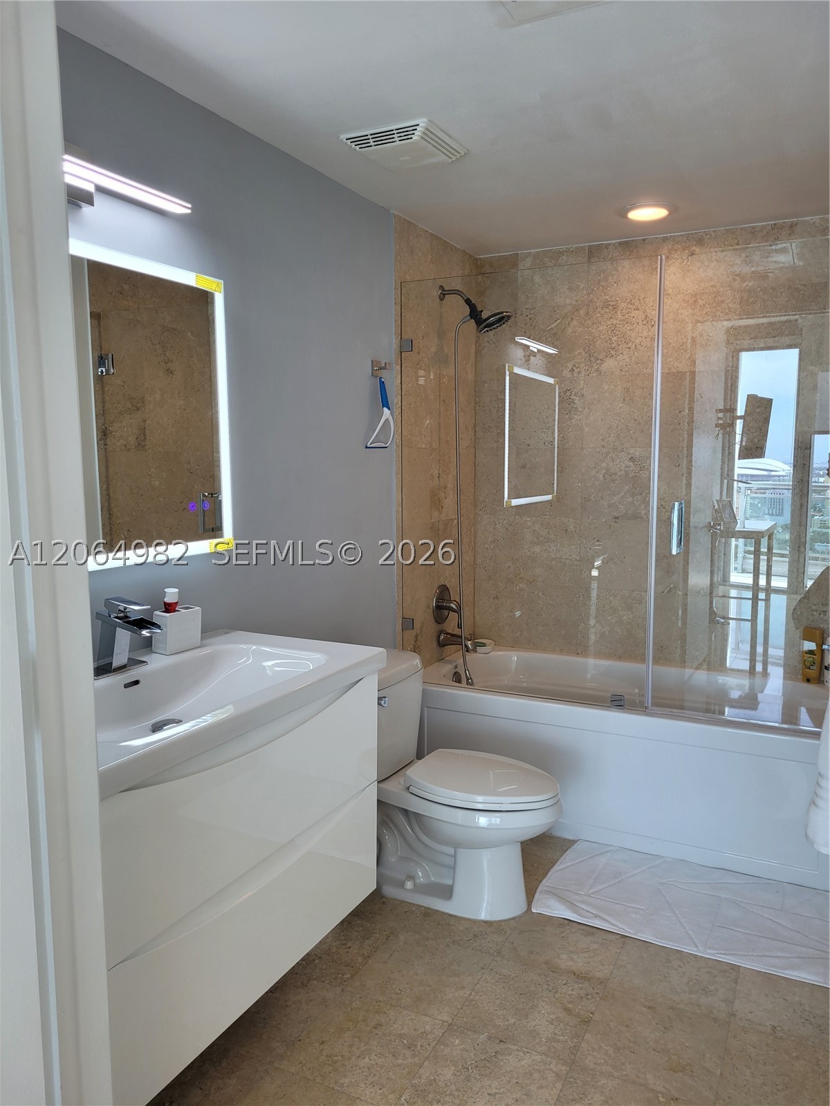 350 S Miami Ave #2714, Miami FL 33130