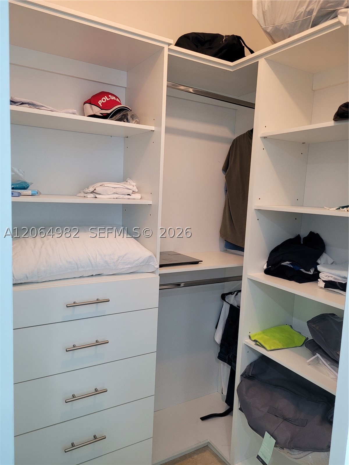 350 S Miami Ave #2714, Miami FL 33130