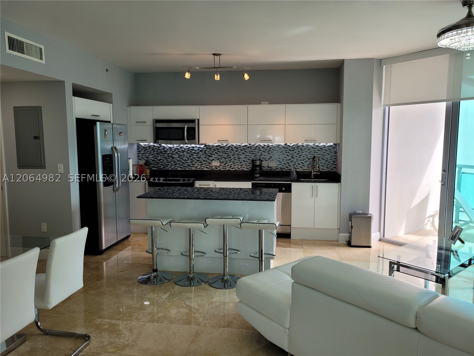 350 S Miami Ave #2714, Miami FL 33130