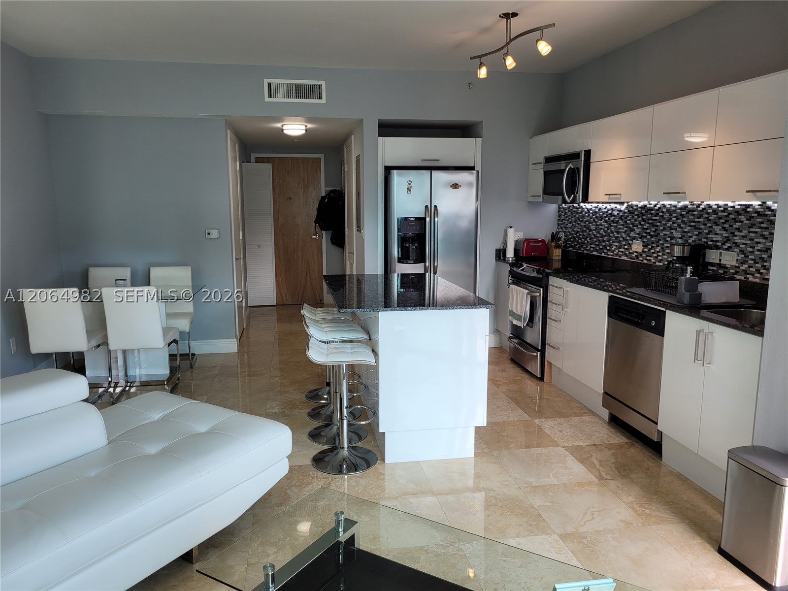 350 S Miami Ave #2714, Miami FL 33130