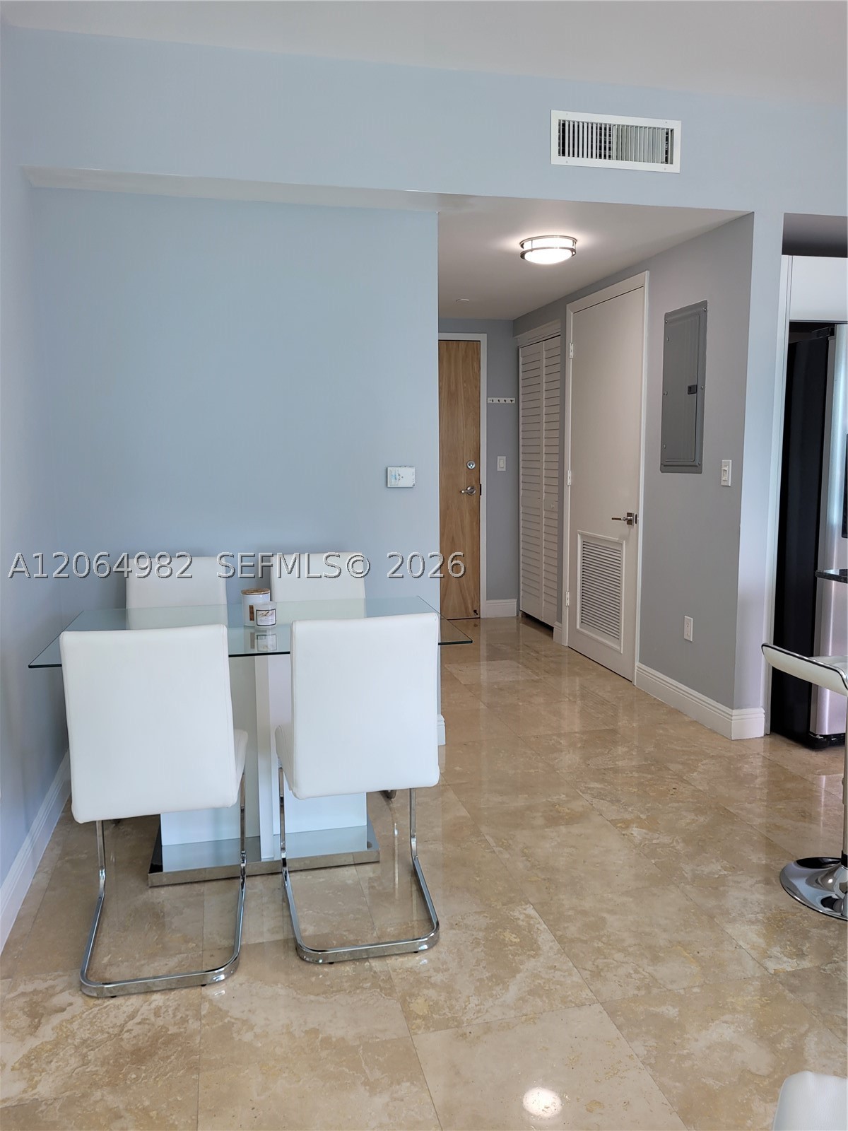 350 S Miami Ave #2714, Miami FL 33130