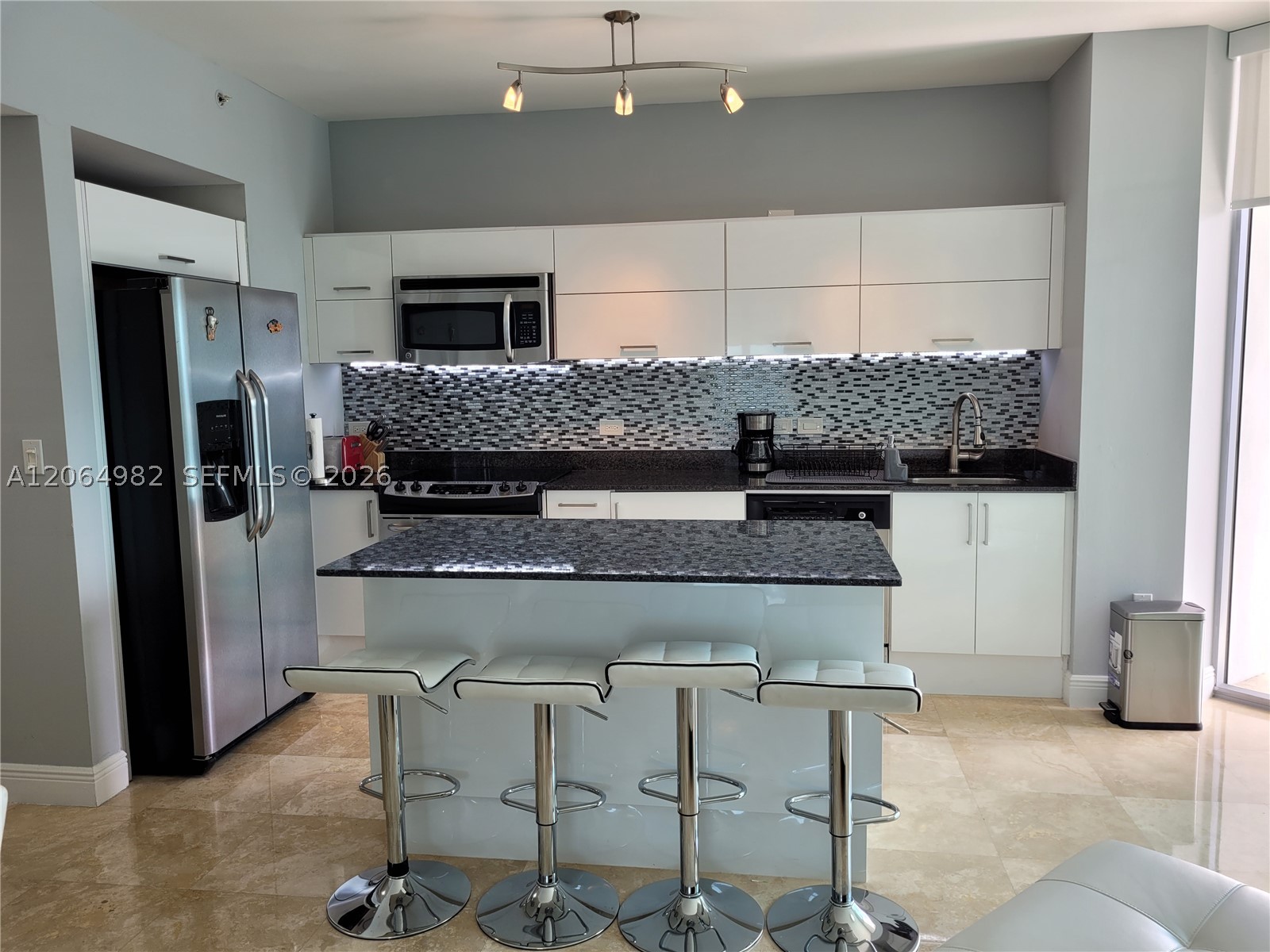 350 S Miami Ave #2714, Miami FL 33130